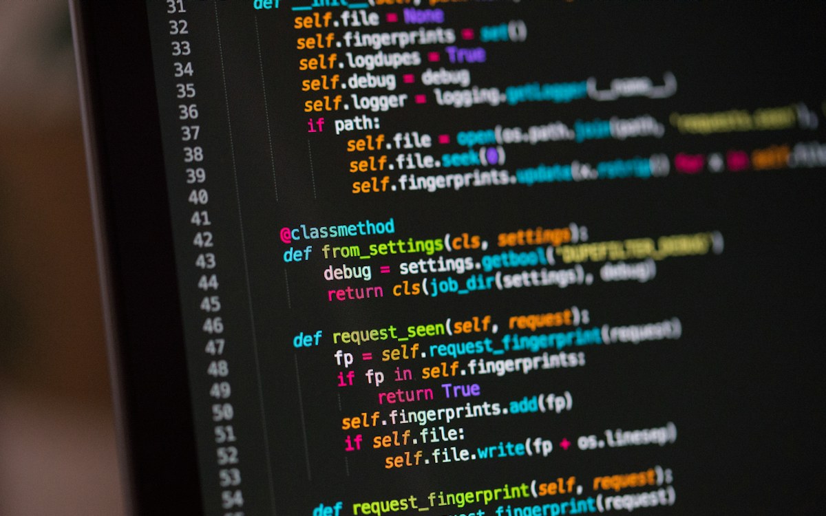 Software a medida vs soluciones de caja